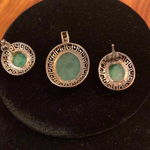 Sterling Jade Pendant and Earrings - Picture 2 of 4